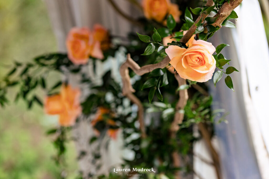 A cottage gardener wedding florals